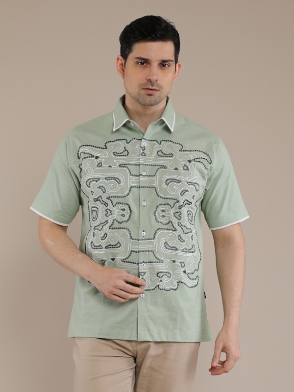 Jade Ornament Embroidery Shirt